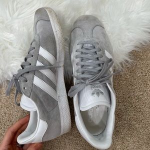 Adidas grey sneakers